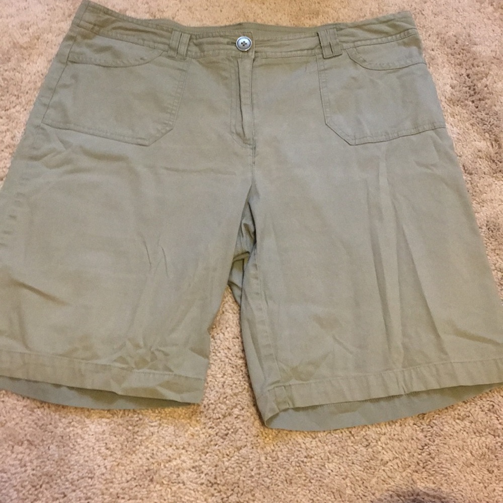 Laura Scott shorts